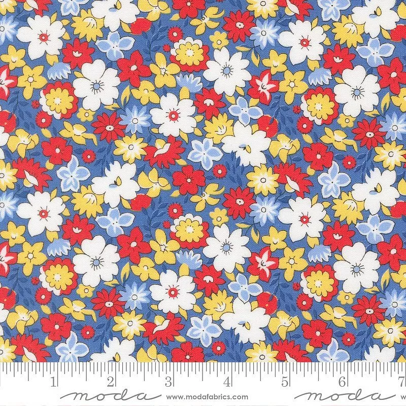 30's Playtime Bouncy Florals Bluebell – Remnant 27″ × 44″