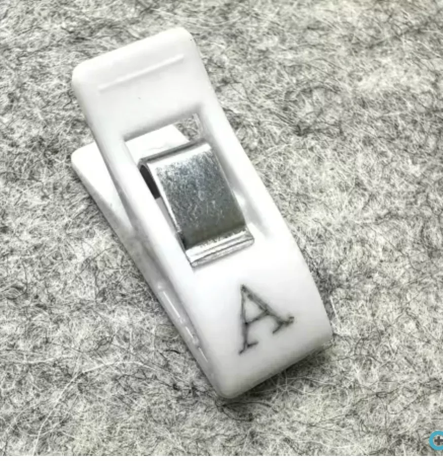 Alpha Clips-White
