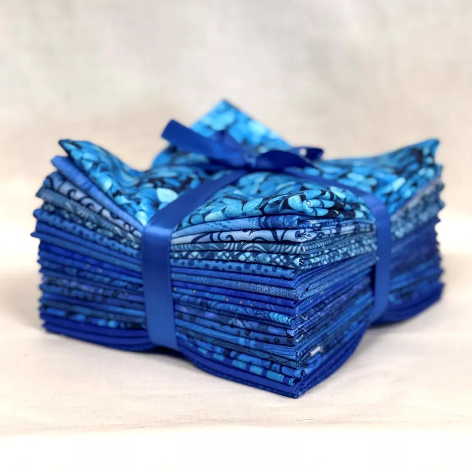 Assorted Blue Fat Quarter Bundle - 20 Fat Quarters - Precut