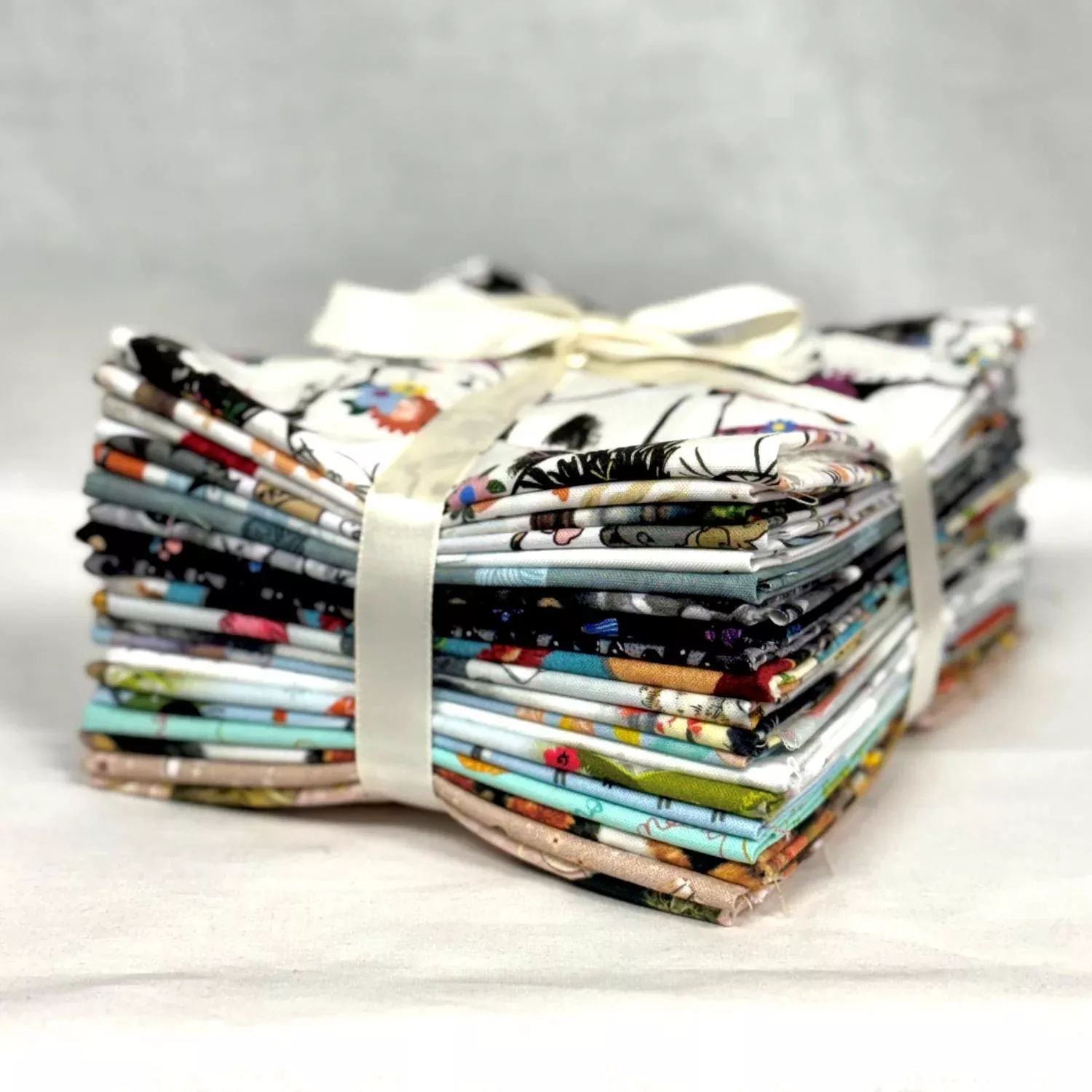 Assorted Cats Fat Quarter Bundle - 20 Fat Quarters - Precut