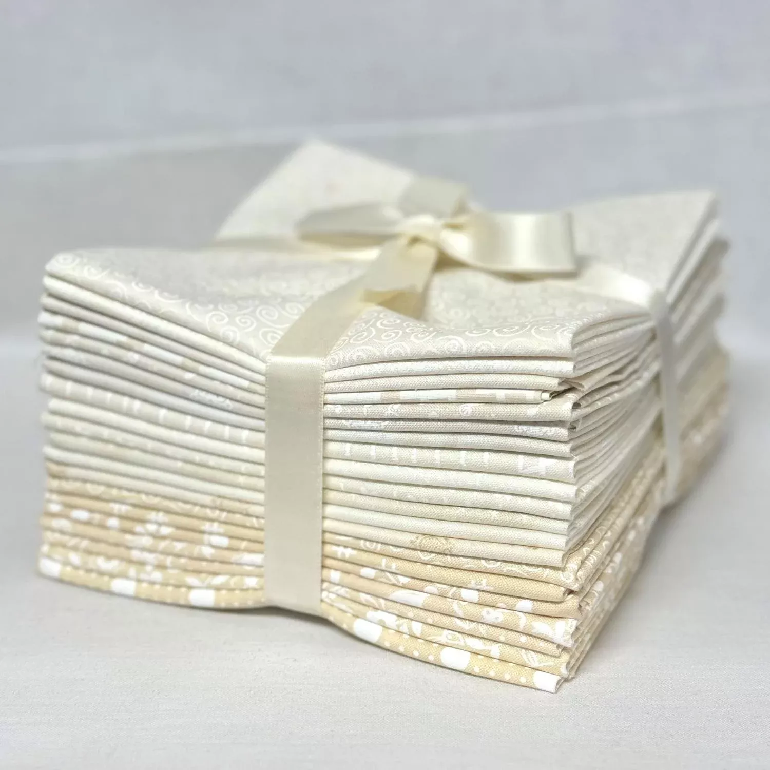 Assorted Tone on Tone Cream Fat Quarter Bundle - 20 Fat Quarters - Precut