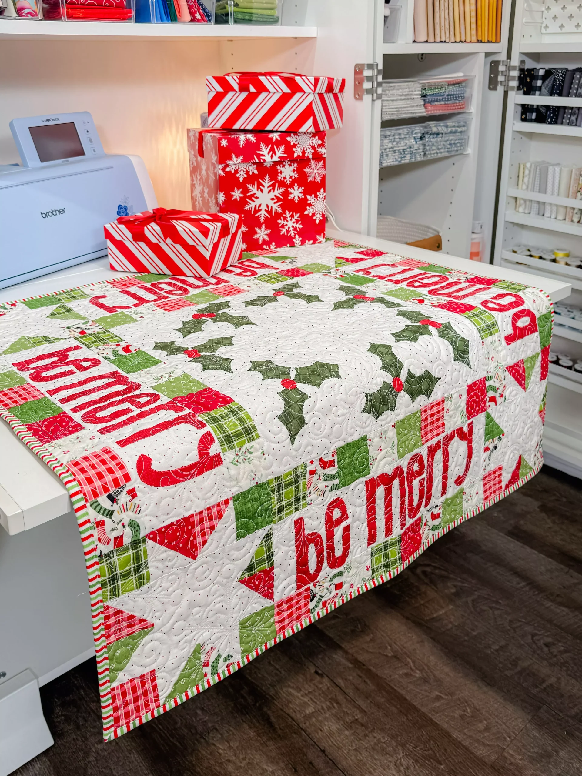 Be Merry Mini Quilt Fabric Kit