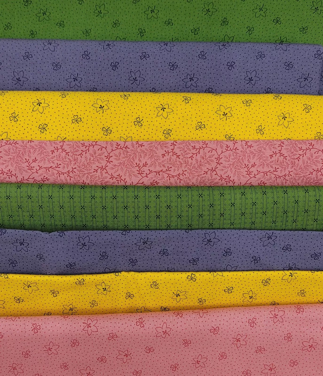 Benartex Documentaries Vintage Colors 2LB scrap bag