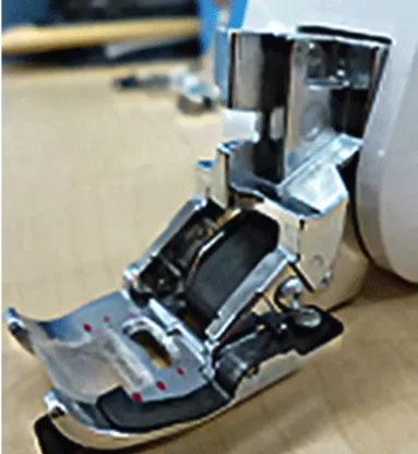 Brother Foot: Dual Feed 1/4" Guide