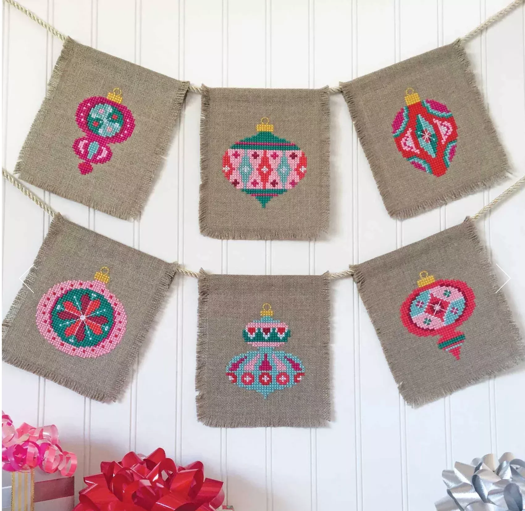 Christmas Baubles Pattern