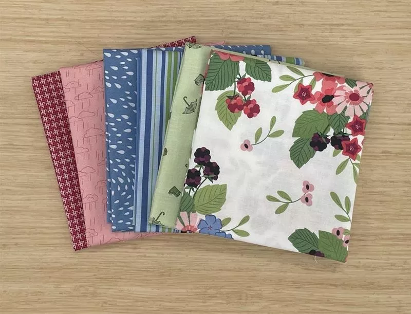 Cloudburst Fat Quarter Fabric Bundle (6)