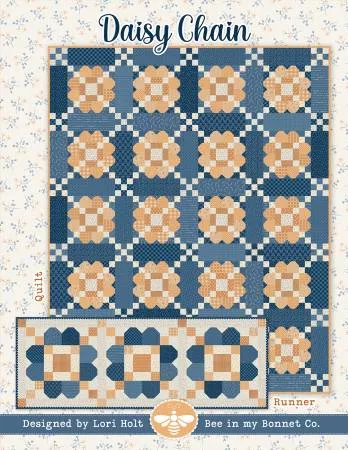 Denim & Daisy : Daisy Chain Quilt and Runner Pattern - #ISE-331 - Lori Holt