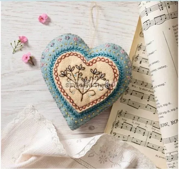 EMBROIDERED HEART BY CORINNE LAPIERRE