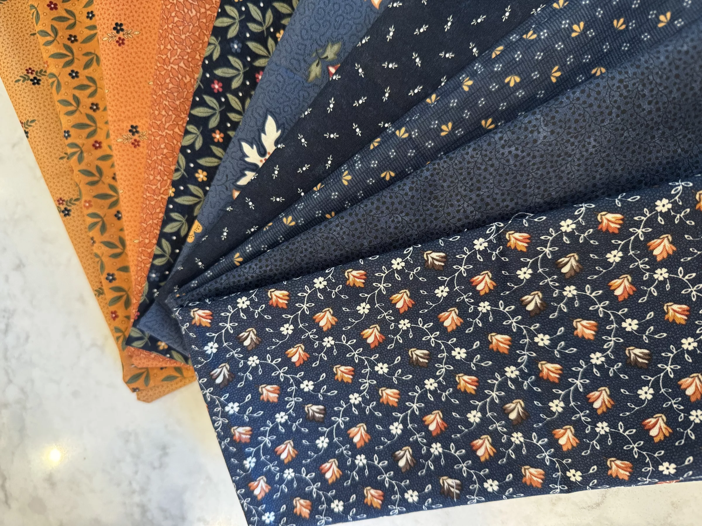 Fluttering Leaves : (10) Fat Quarter Bundle III - #9730AB - Moda