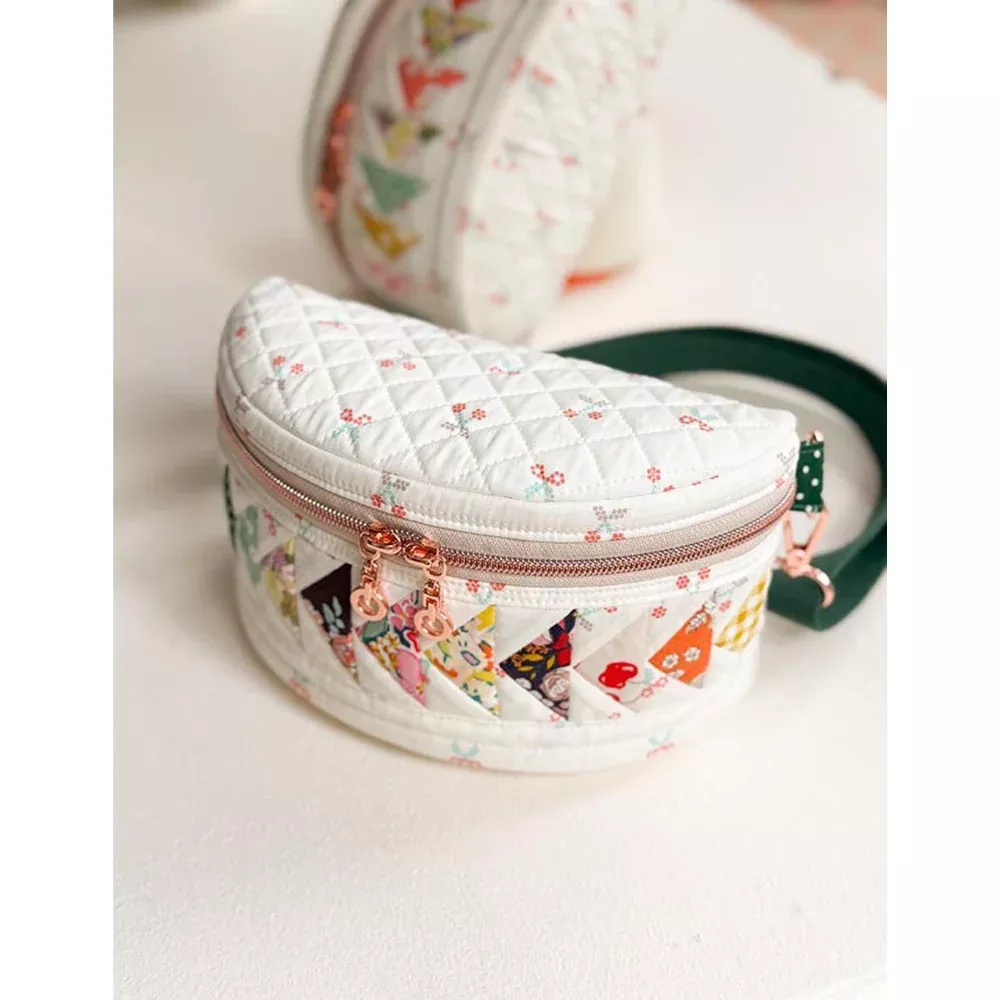 Flying Geese Belt Bag | Minki Kim
