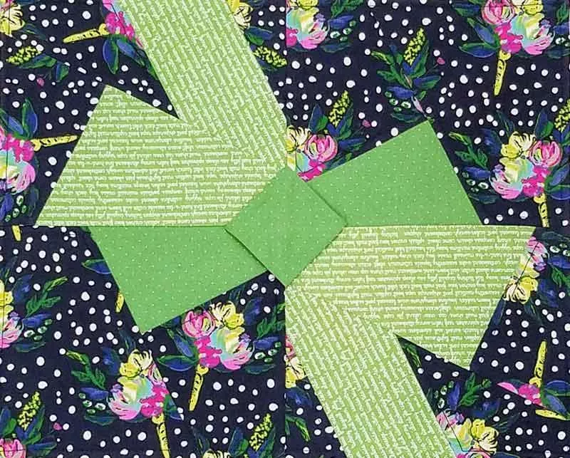 Gift Box Placemats- Project Sheet by The Quilt Company