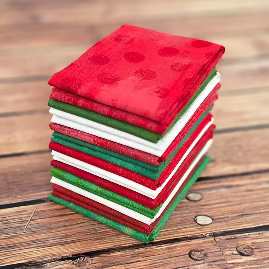 The Grunge Who Stole Christmas™ FWFS Exclusive 12 Piece Fat Quarter Bundle