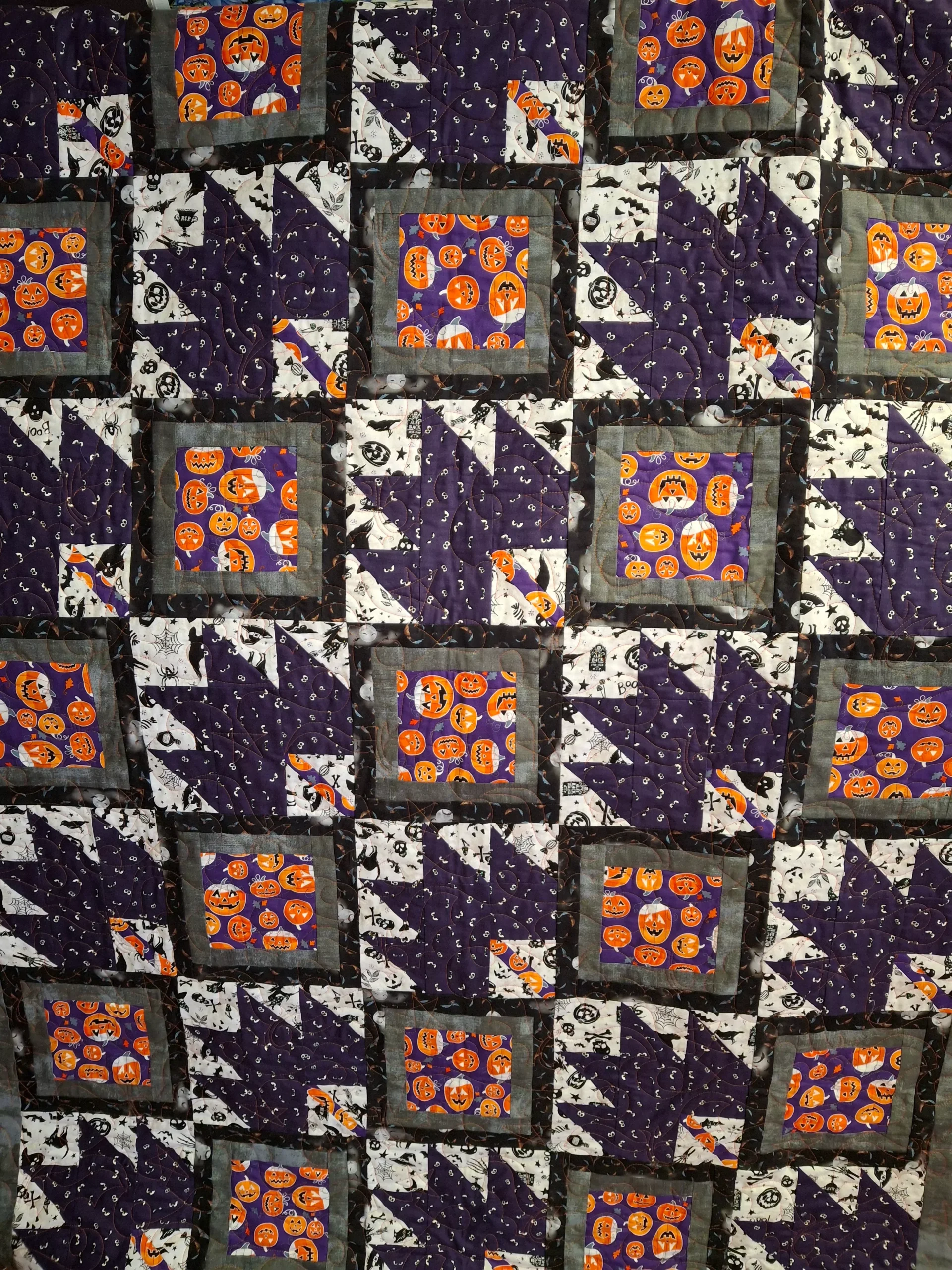 Happy Halloween 5 Yard Quilt Kit