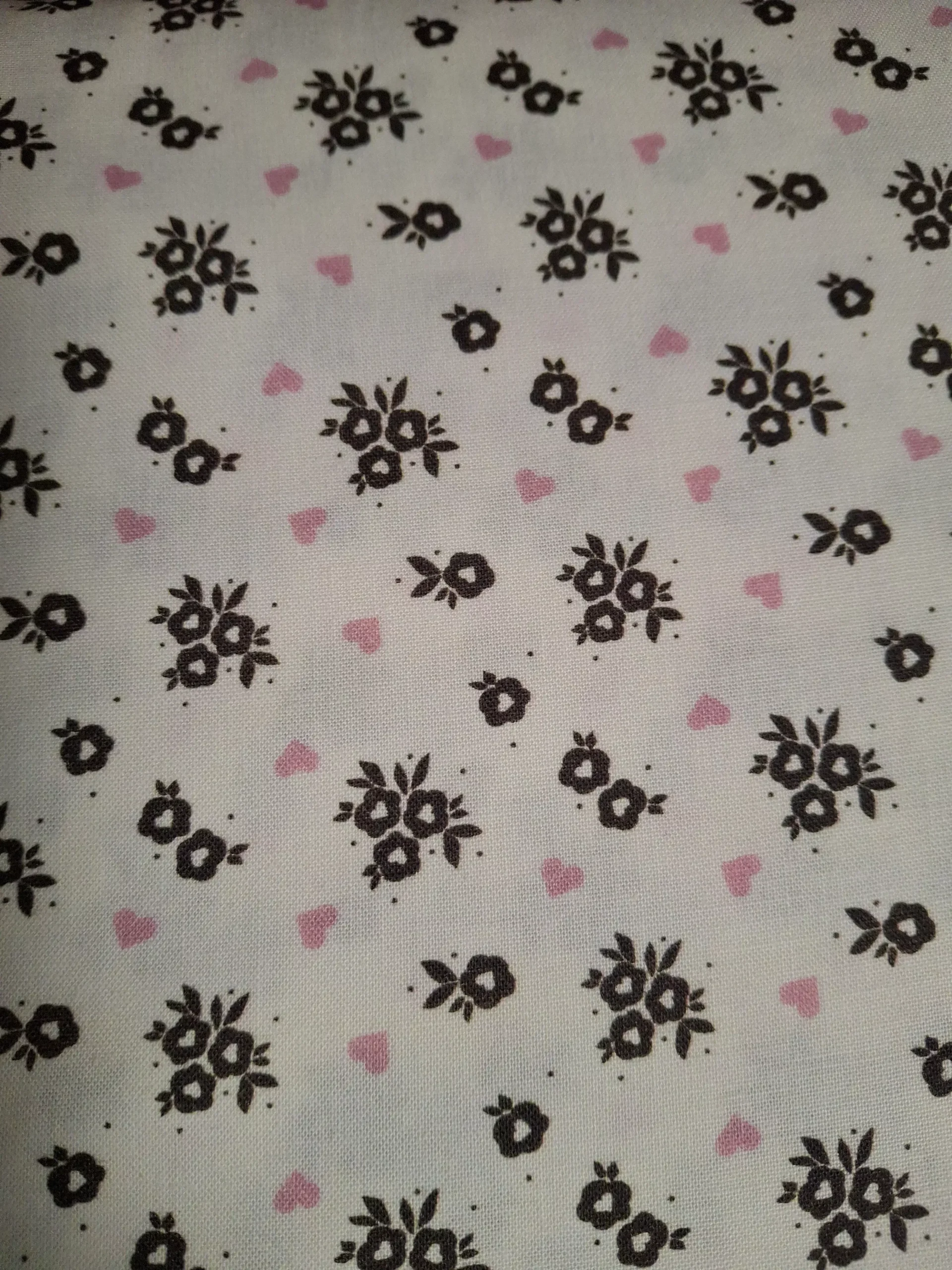 Heart Floral Toss 21190706 by Camelot Fabrics Co