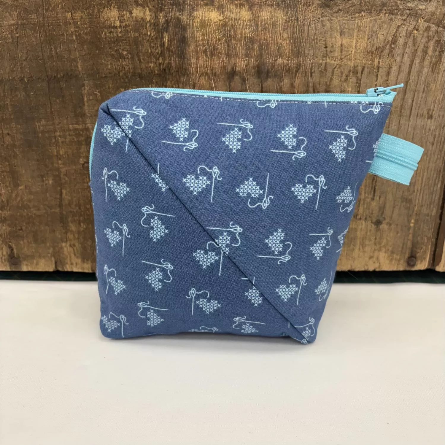 I Heart Sewing Bendy Bag - SAMPLE - FINISHED - 6" L x 6" H x 2" W