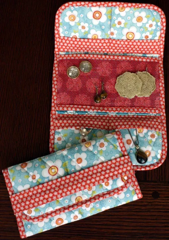 Jewelry Travel Wallet Pattern by Cut Loose Press
