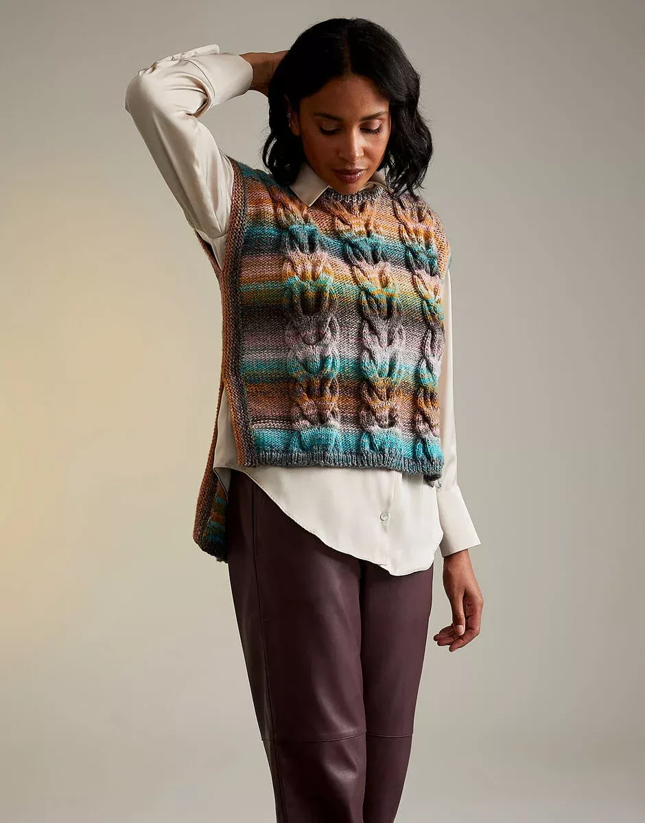 Jewelspun - Staghorn Fern Tabard Pattern