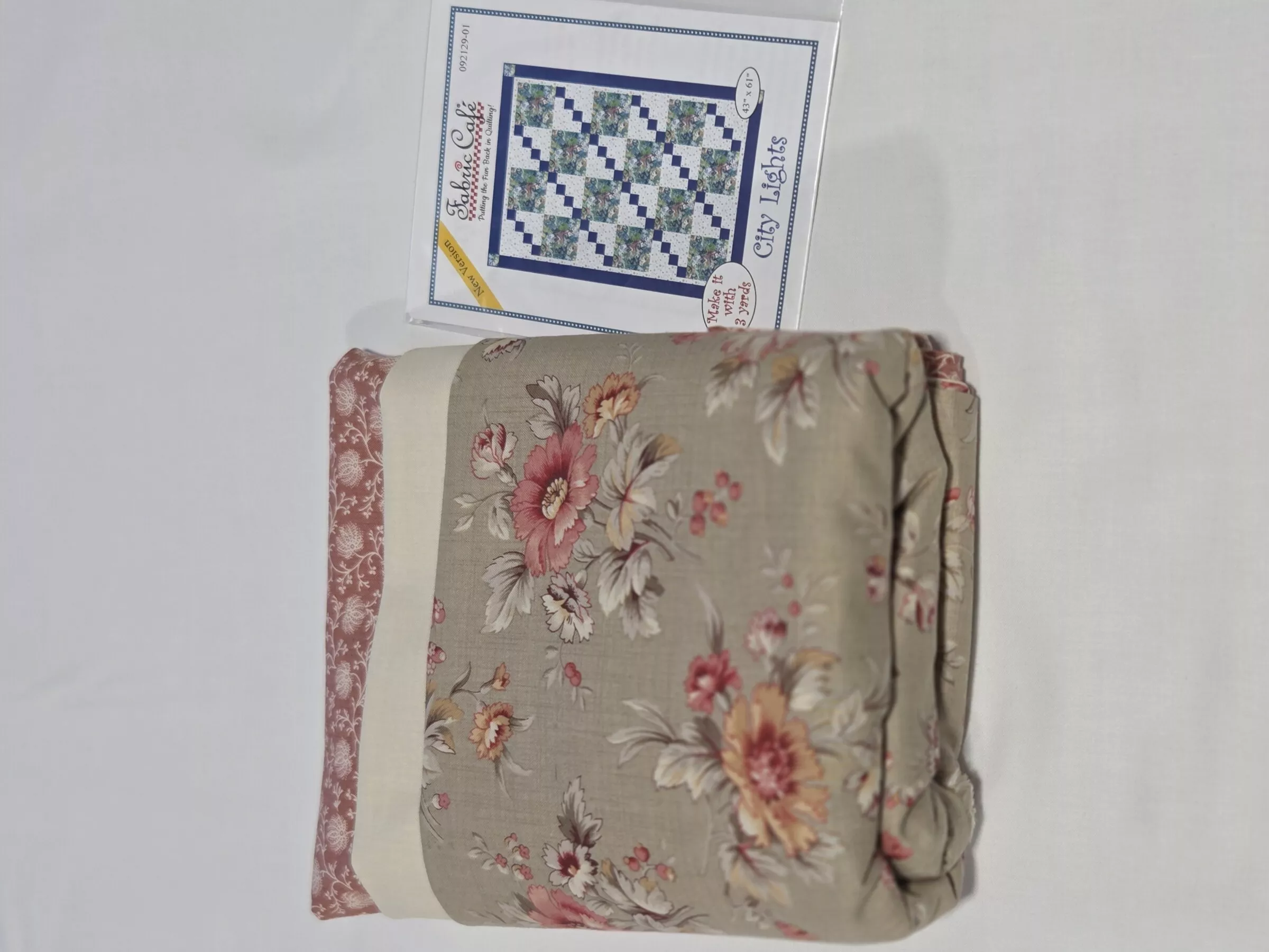 Joie De Vivre : 3 Yard Quilt Kit Featuring City Lights Pattern (includes binding) - #341545