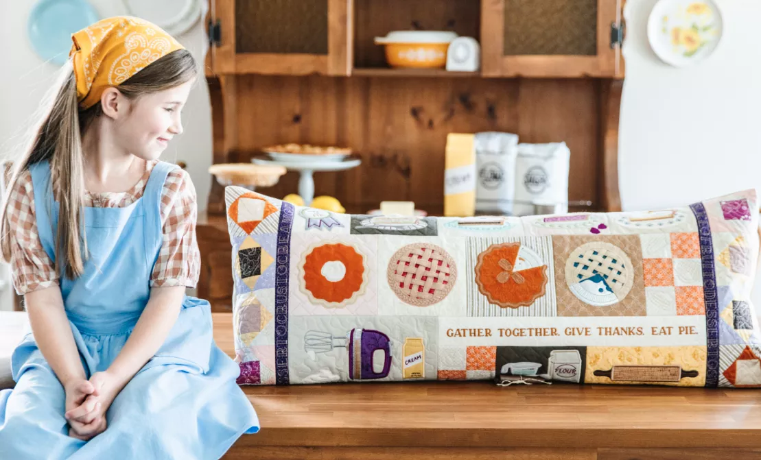 KB Sweet as Pie Bench Pillow All-Inclusive Bundle
