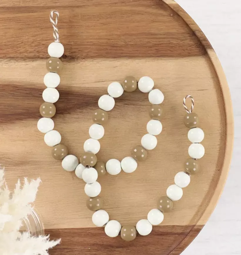 KB Winter Wood Beaded Garland
