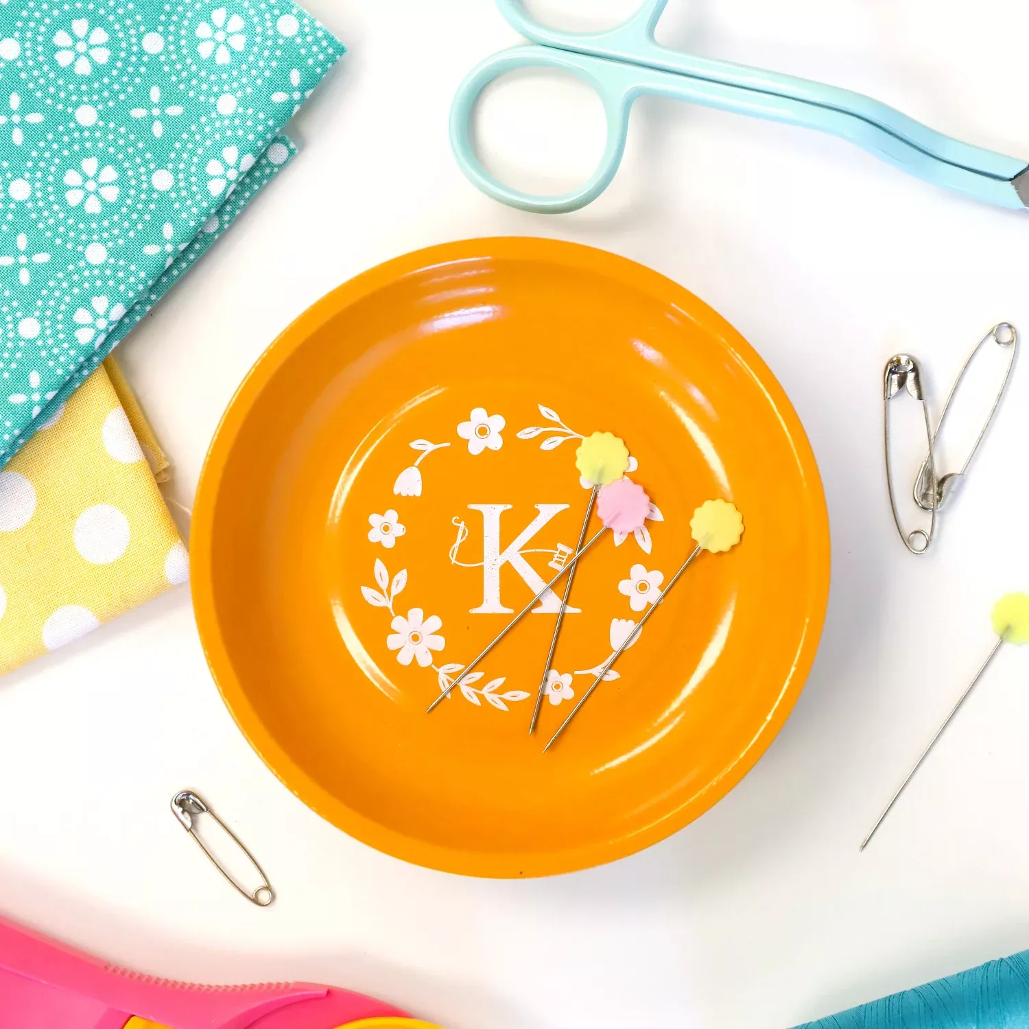 Kimberbell Magnetic Pin Bowl