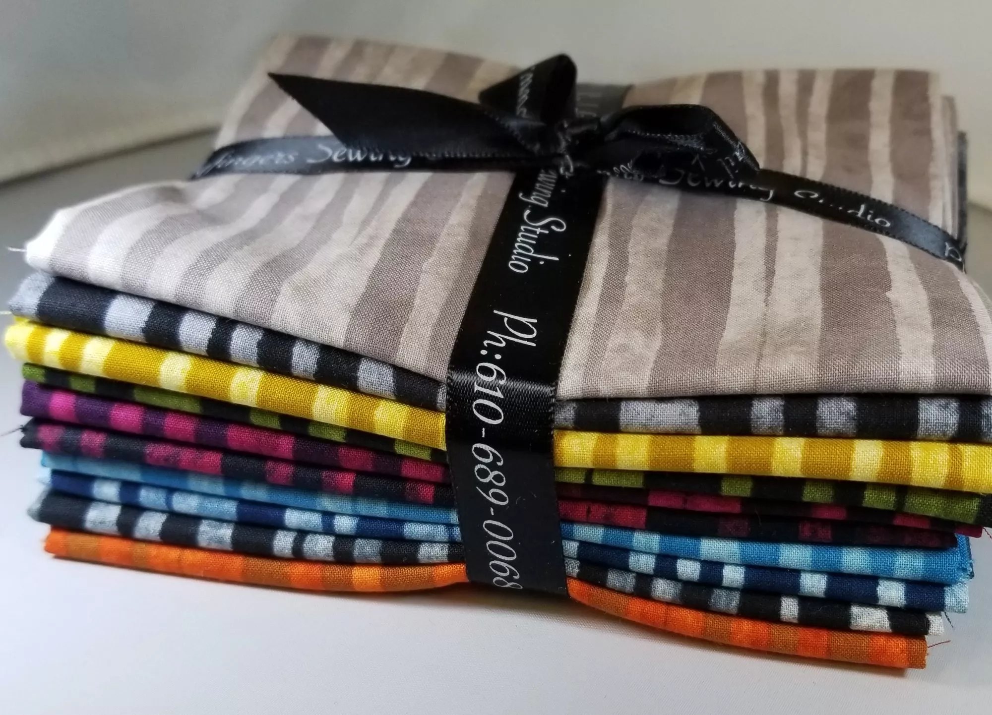Line Fat Quarter Bundle