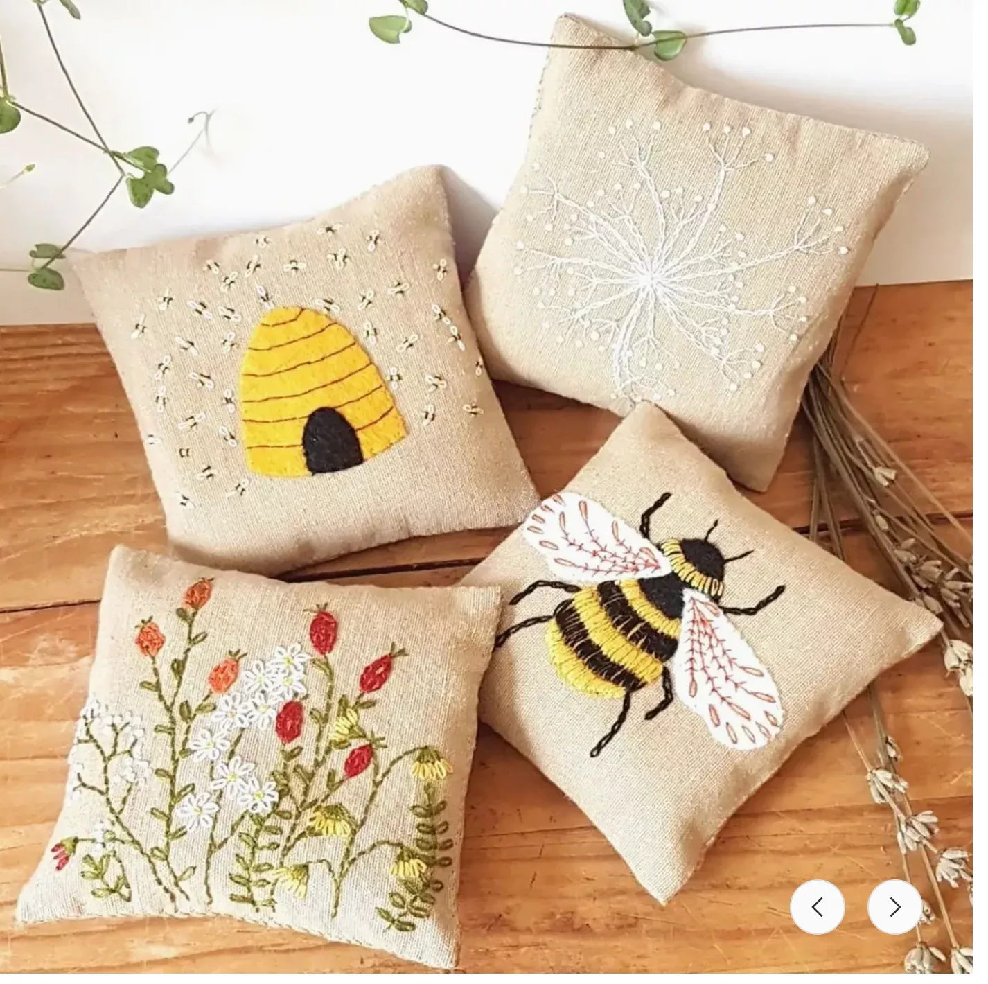 Linen Lavender Bags-Embroidery Kit Bees