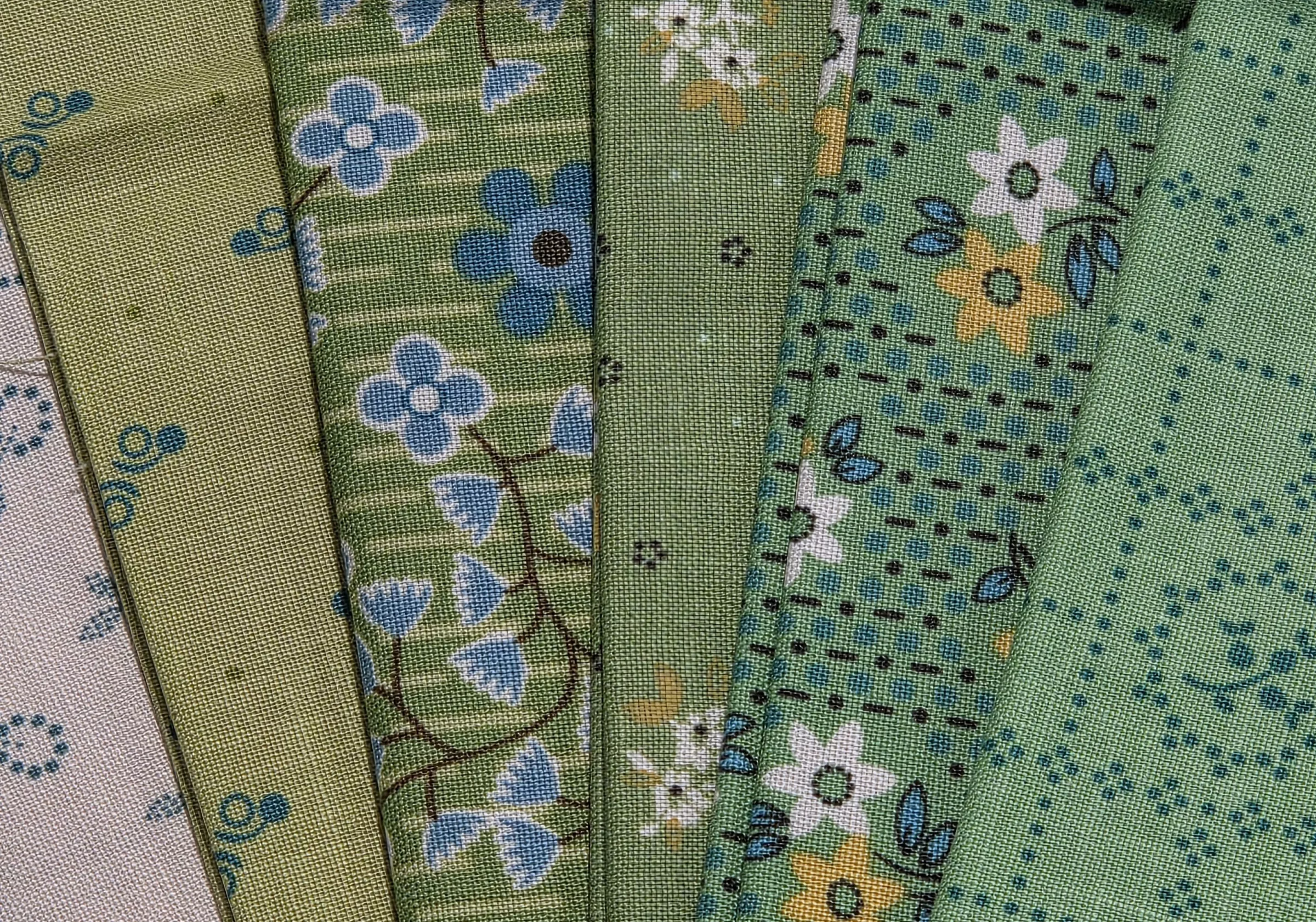 Lori Holt Bundles : (6) Fat Quarter Bundles Turqoise - Lori Holt