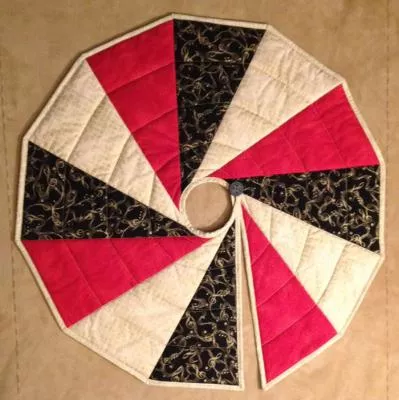 Modern Two Sided Tree Skirt Quilt Pattern- CTS