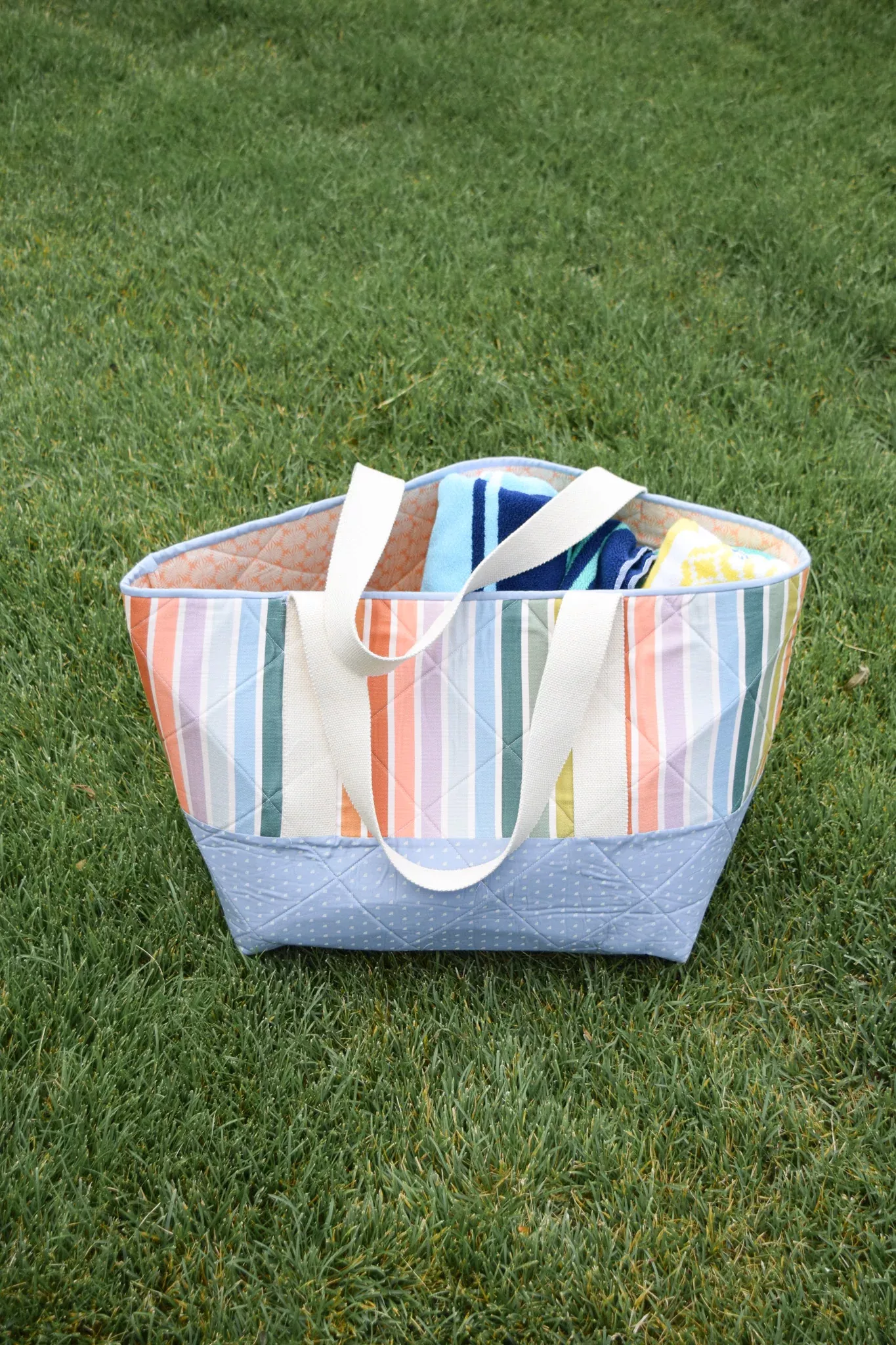 Over-sized Beach Tote Fabric Kit - Hip & Happy
