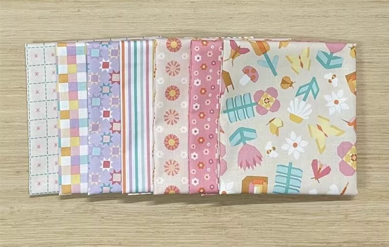Patchwork Stitches Fat Quarter Bundle #3 (7)