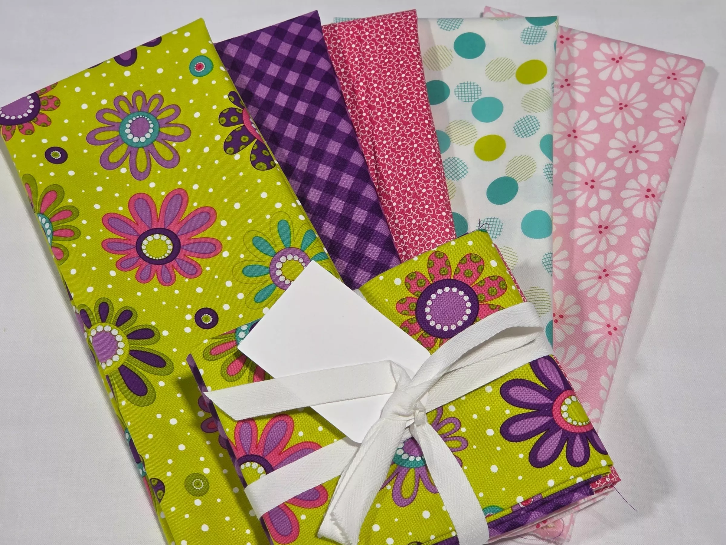 Pick Me : (5) Fat Quarter Bundle - GREEN - Me & My Sister Designs