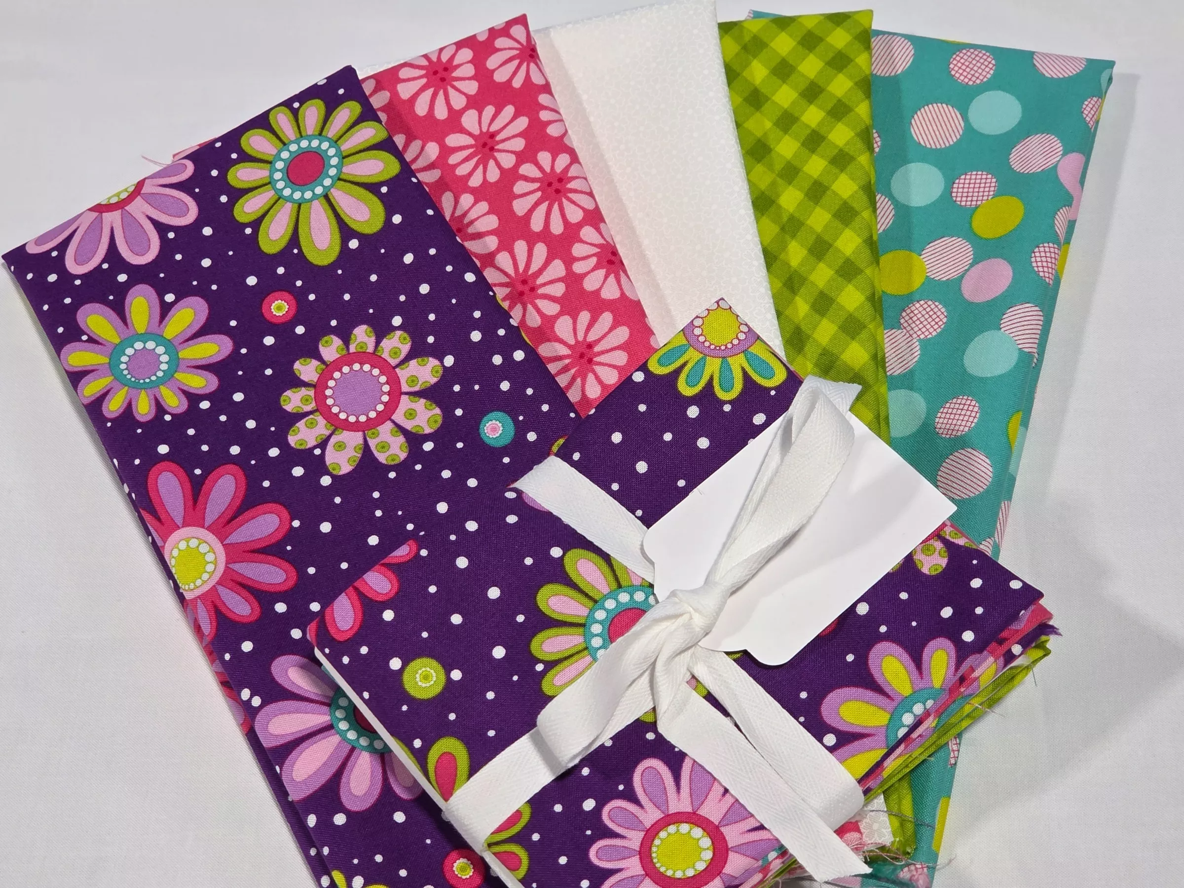 Pick Me : (5) Fat Quarter Bundle - PURPLE - Me & My Sister Designs