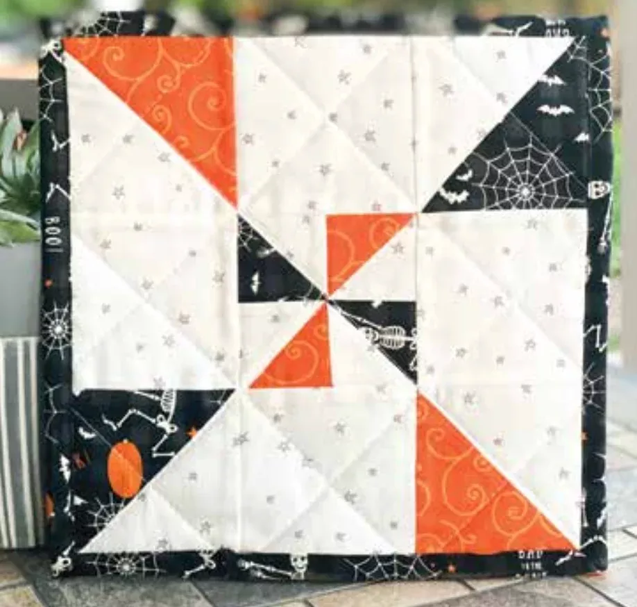 Pinwheel Parade Block (Downloadable Sewing Pattern)
