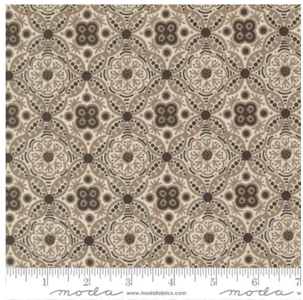 Posh-Filigree Damask Medallion-Shadow Mist