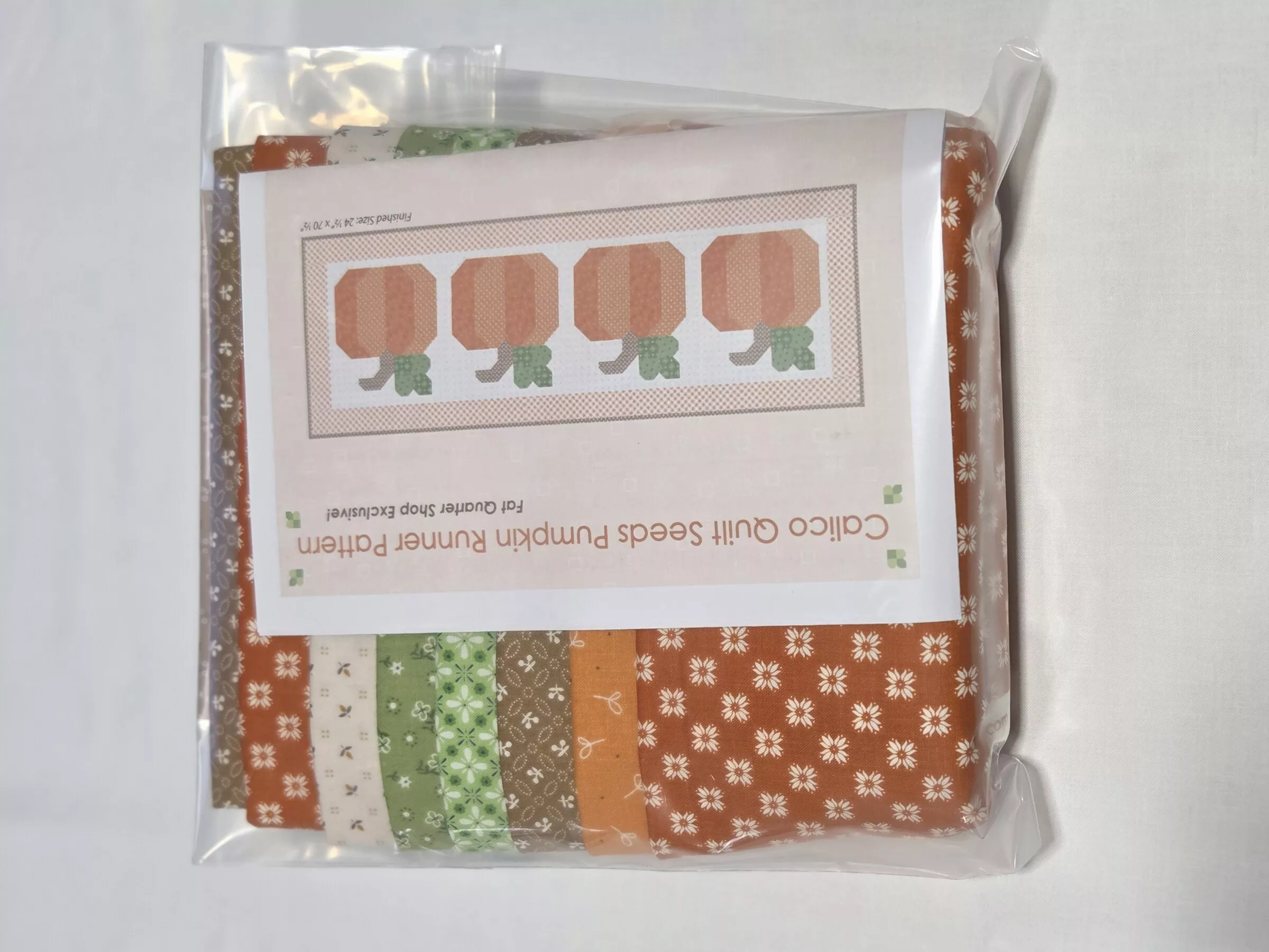 Pumpkin Table Runner : Calico Quilt Seeds - #856787 - Lori Holt