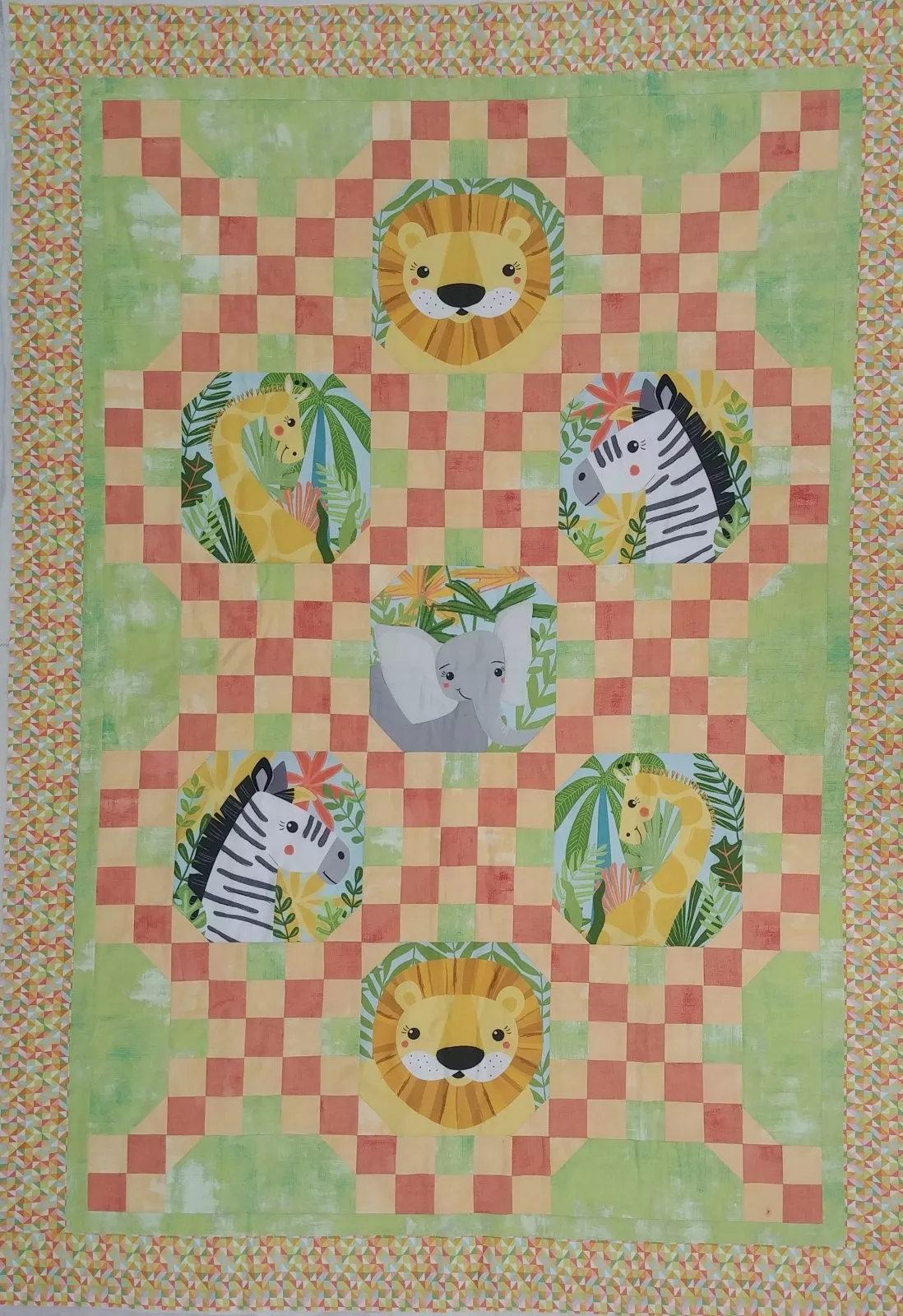 Safari Soiree quilt kit 41"X58" *QC EXCLUSIVE*