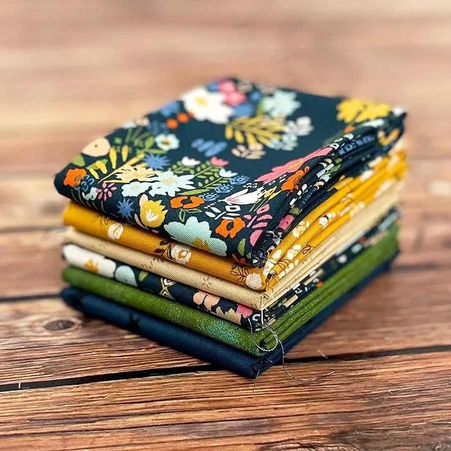 Saturday in Gruene – FWFS Exclusive 6 Piece Fat Quarter Bundle