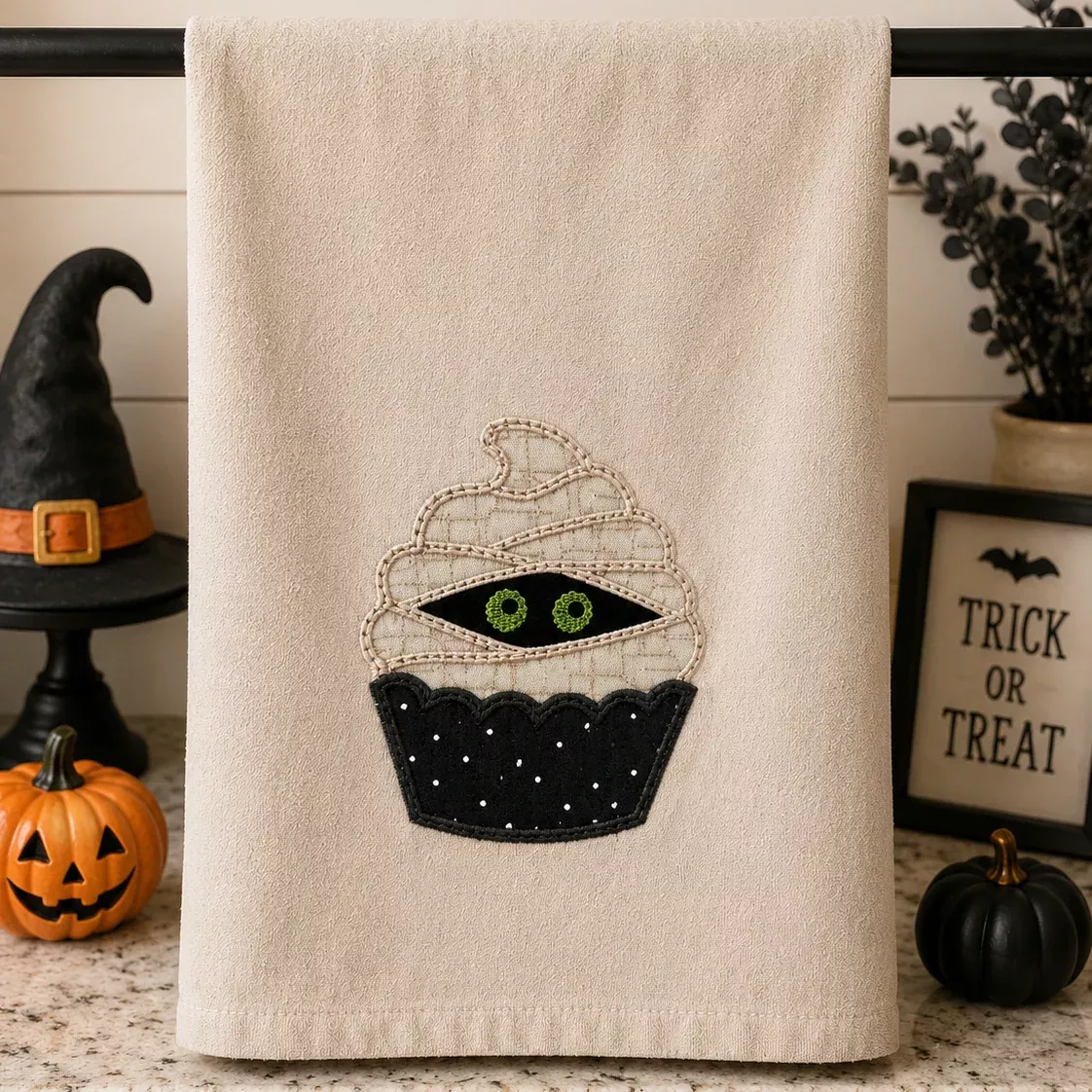 Spooky Sweets: Mummy (Downloadable Machine Embrodiery Design)
