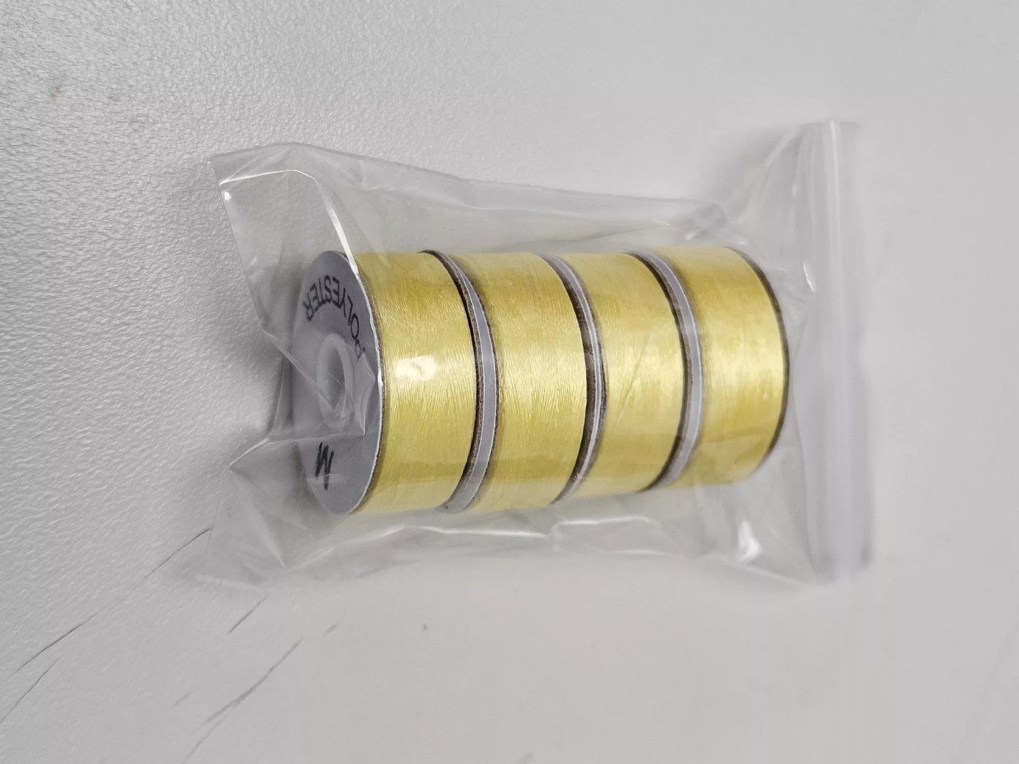 SuperBobs 601 Yellow 4 Pk M Style 60 Wt Pre-wound Superior Threads