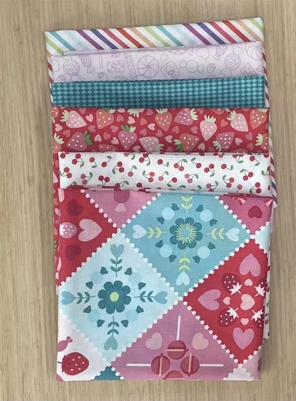 Sweet Shoppe Fat Quarter Fabric Bundle #1 (6)