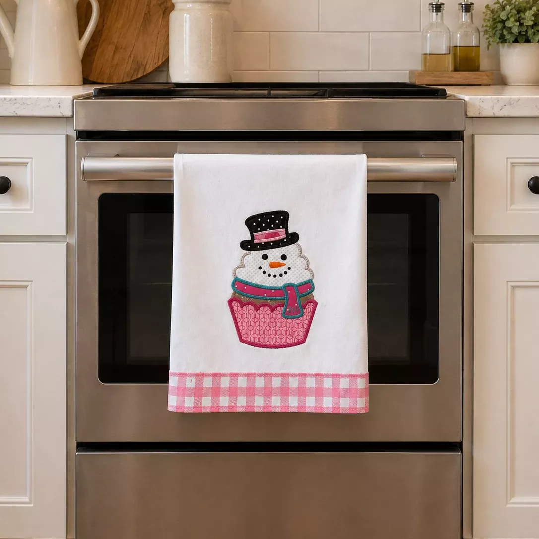 A Very Merry Cupcake: Snowman (Downloadable Machine Embroidery Design)