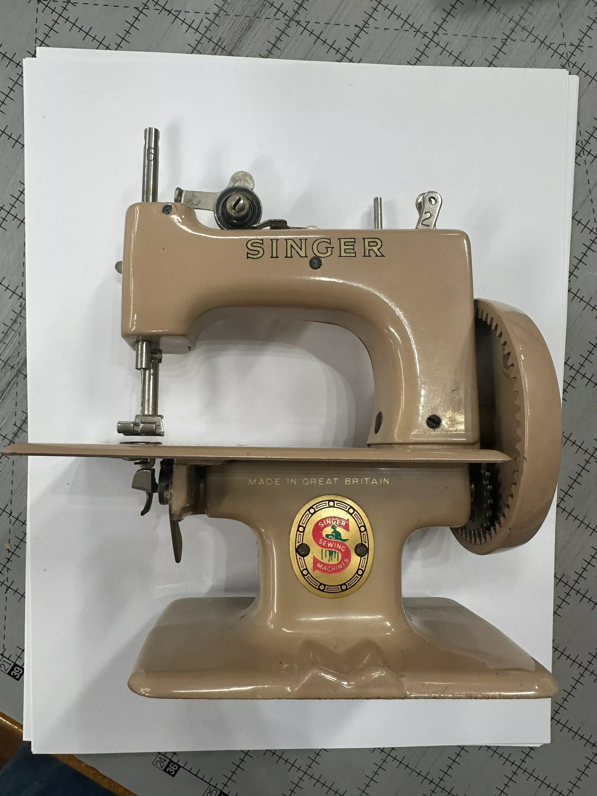 Vintage Singer Sewhandy - UK