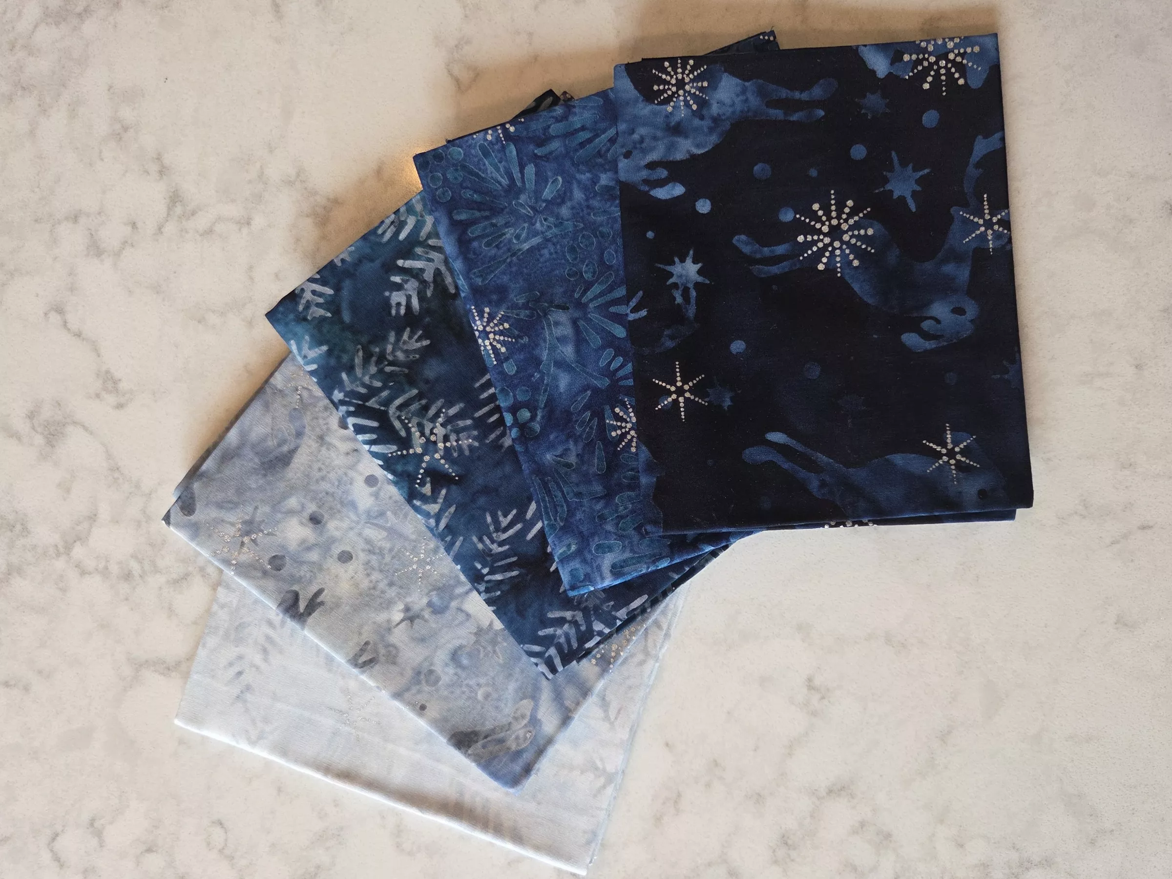 Winter Wonderland Artisan Batiks : (5) Fat Quarter Bundle I - Robert Kaufman