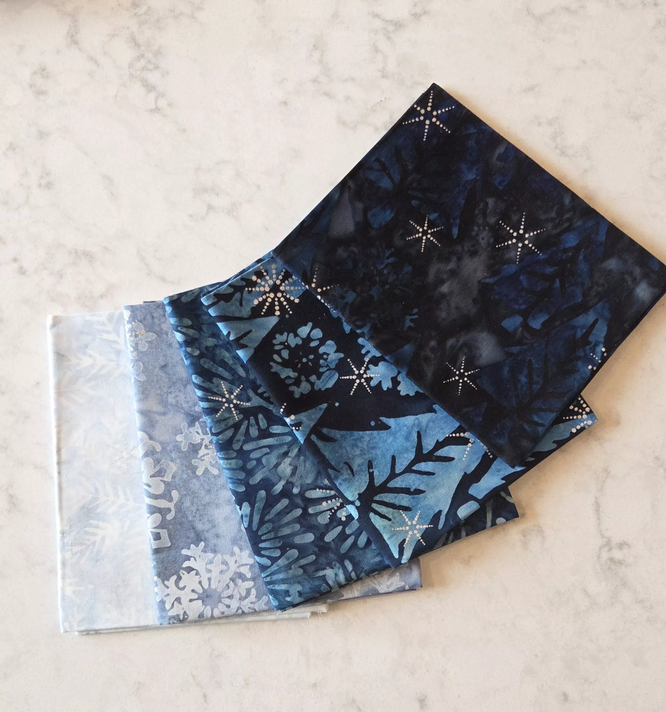 Winter Wonderland Artisan Batiks : (5) Fat Quarter Bundle II - Robert Kaufman