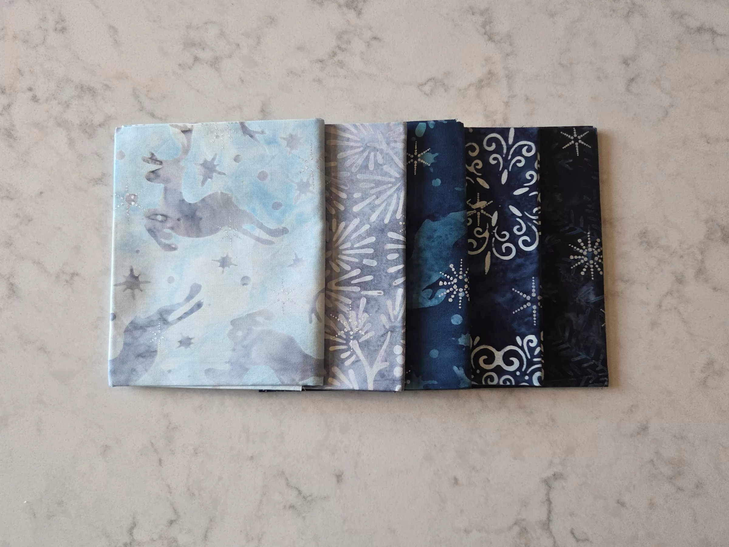 Winter Wonderland Artisan Batiks : (5) Fat Quarter Bundle III - Robert Kaufman